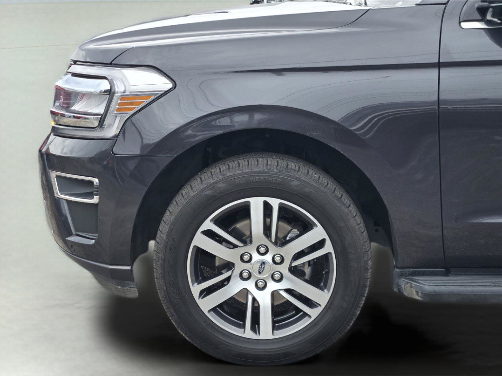 Certified 2024 Ford Expedition Limited AWD/4WD image 8