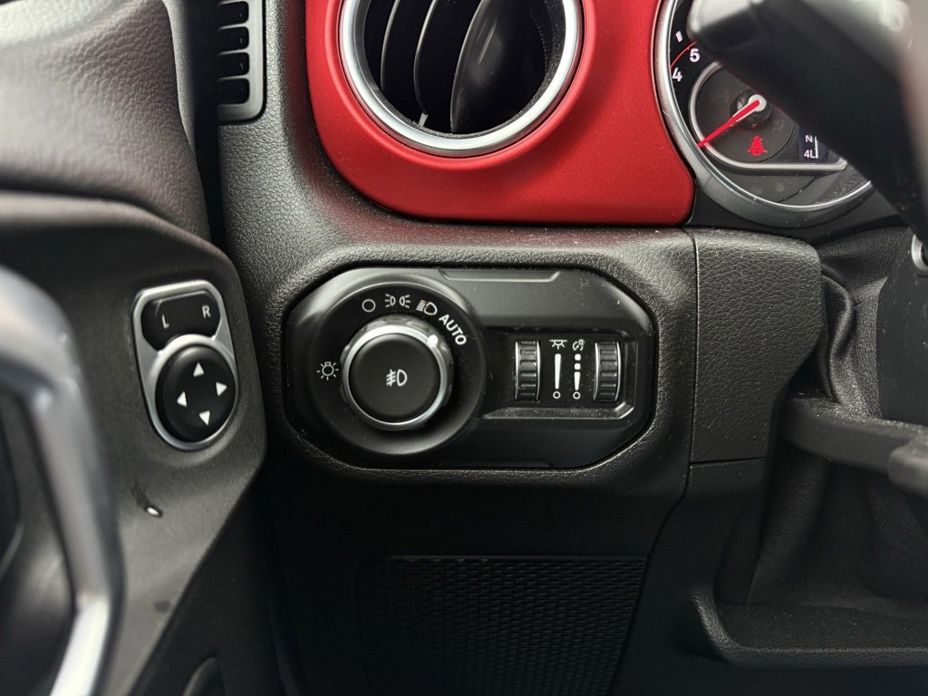 Used 2020 Jeep Wrangler Unlimited Rubicon w/ LED Lighting Group image 13