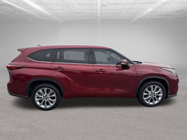 Used 2021 Toyota Highlander Limited FWD image 9
