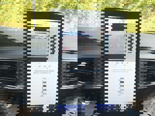 Certified 2022 Ford Explorer Limited w/ Limited Technology Package image 25