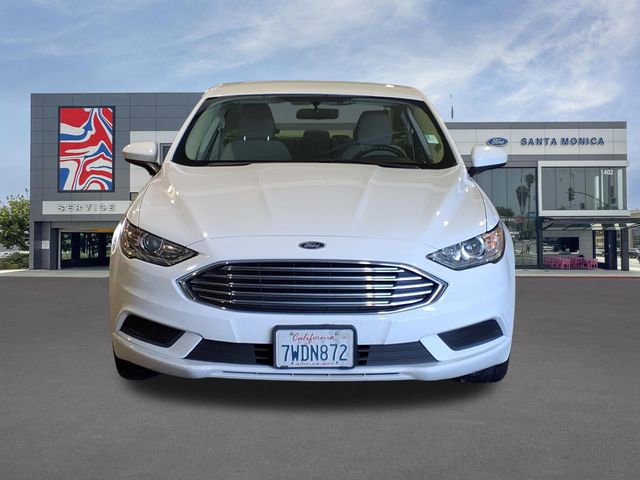 Certified 2017 Ford Fusion SE FWD image 2