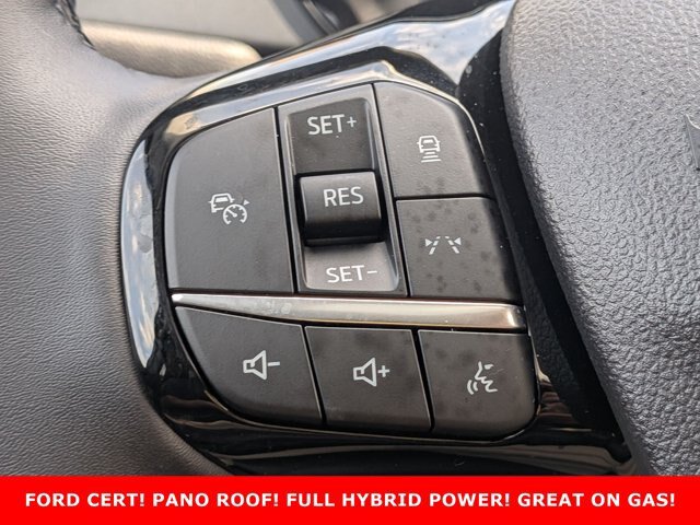 Certified 2025 Ford Escape Platinum w/ Premium Technology Package FWD image 15