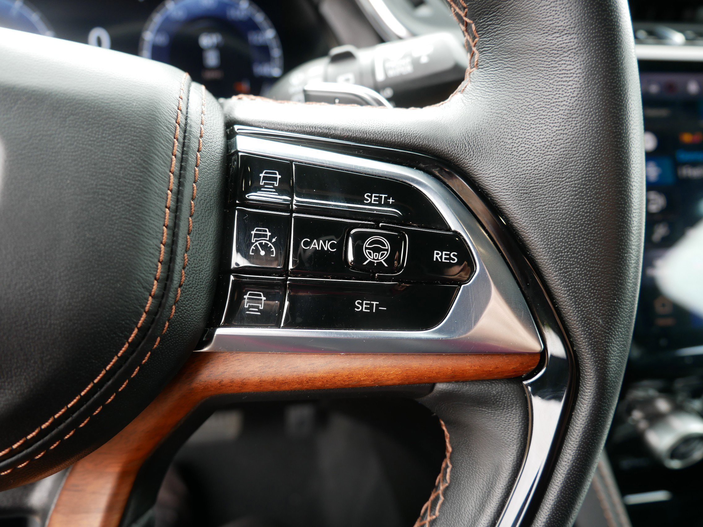 Used 2023 Jeep Grand Cherokee L Summit image 20