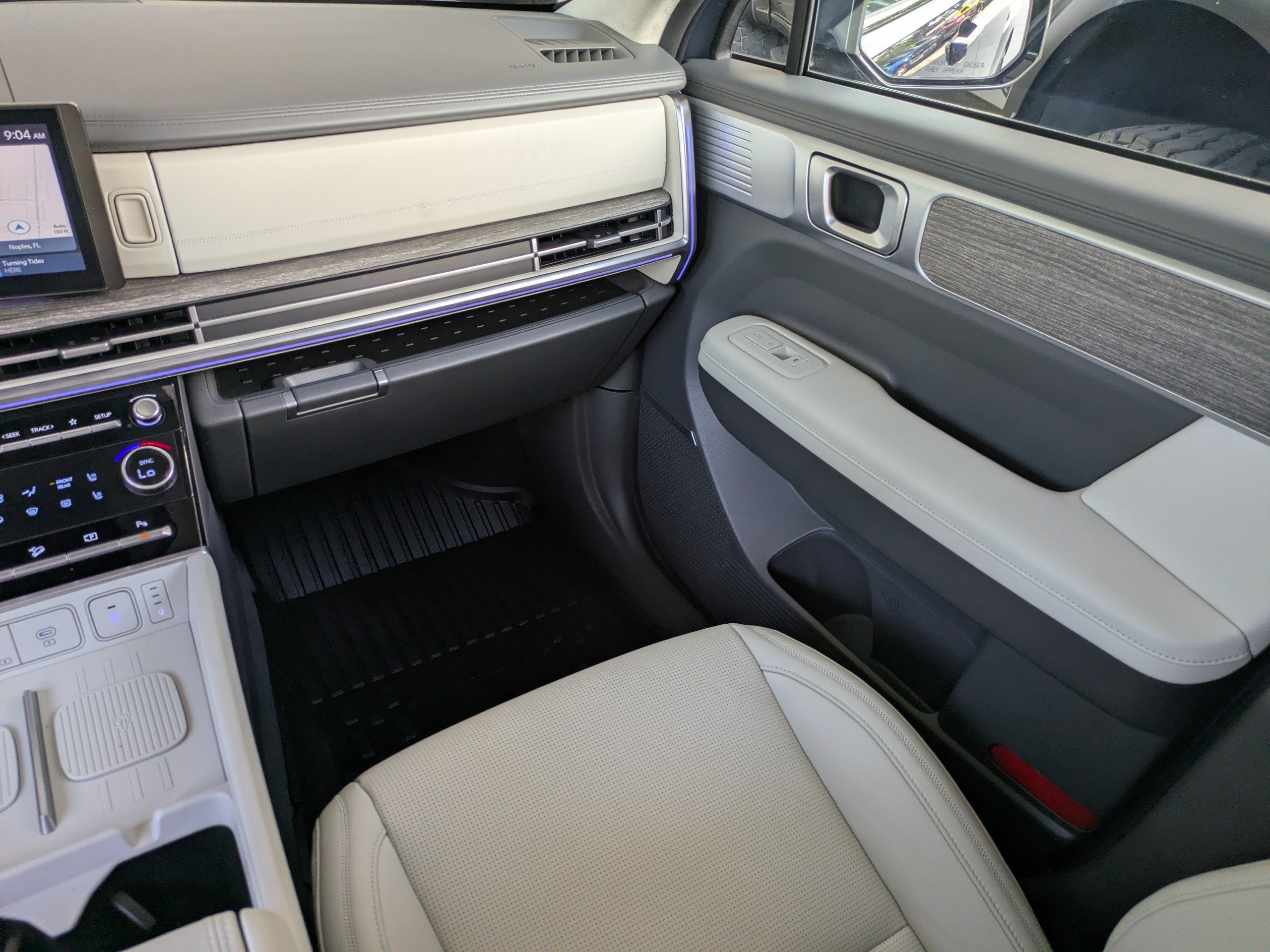 Used 2025 Hyundai Santa Fe Calligraphy AWD/4WD image 19