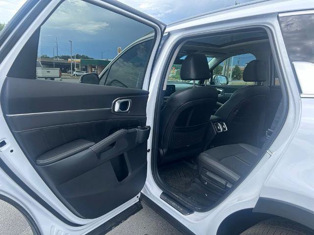 Used 2024 Kia Sorento SX FWD image 28