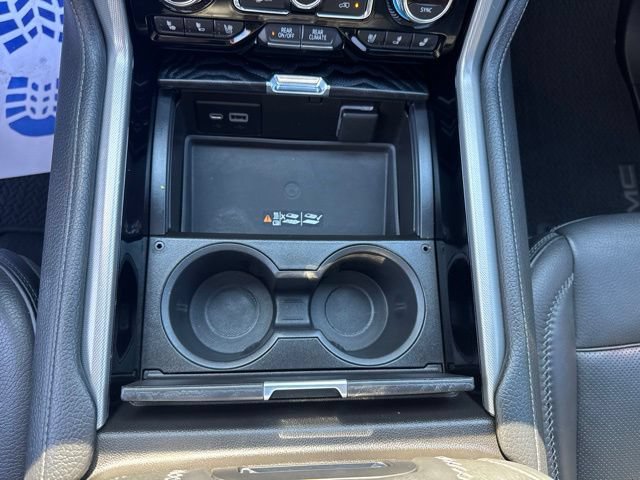 Used 2021 GMC Yukon Denali w/ Denali Ultimate Package AWD/4WD image 21