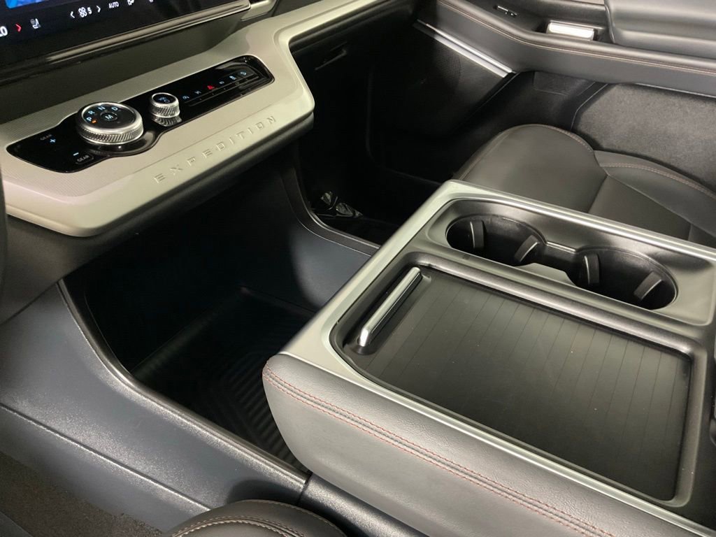 Certified 2025 Ford Expedition Max Active image 21