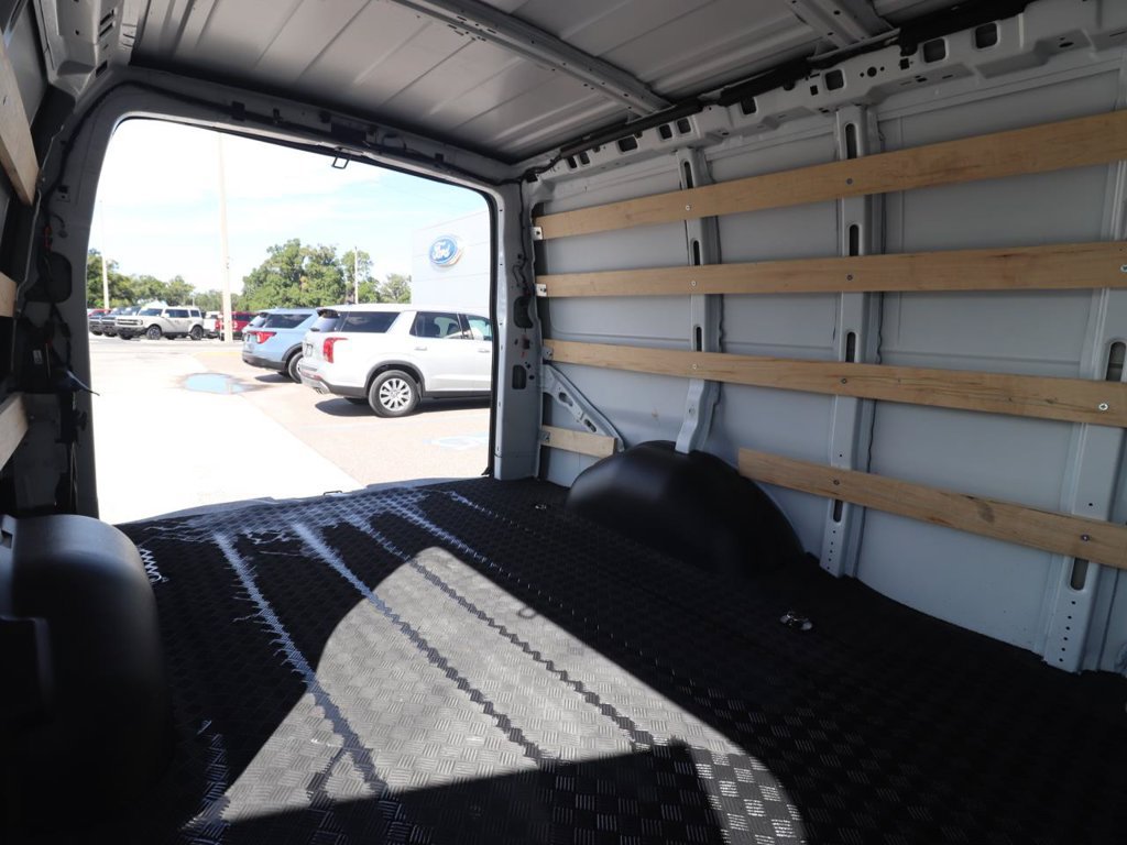 Used 2025 Chevrolet Express 2500 w/ Driver Convenience Package RWD image 16