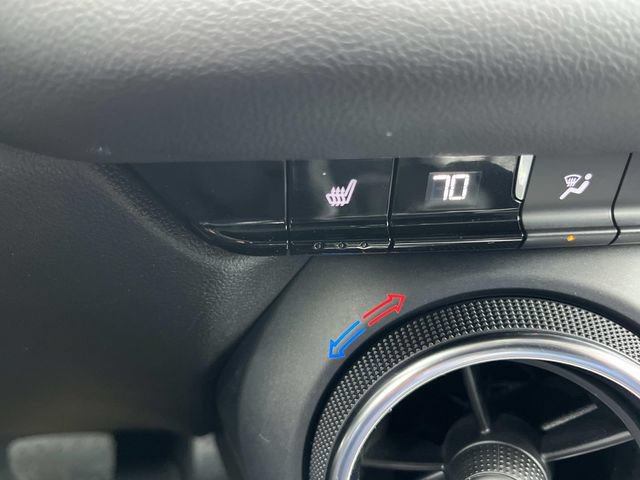 Used 2024 Chevrolet Blazer LT FWD image 37