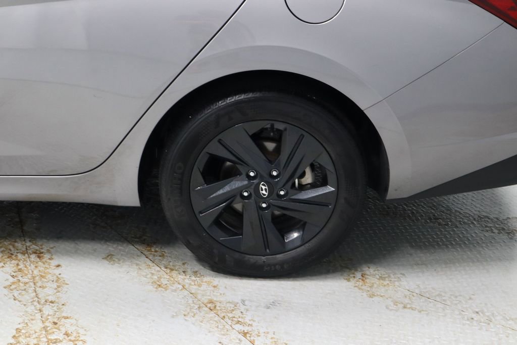 Used 2023 Hyundai Elantra SEL FWD image 18