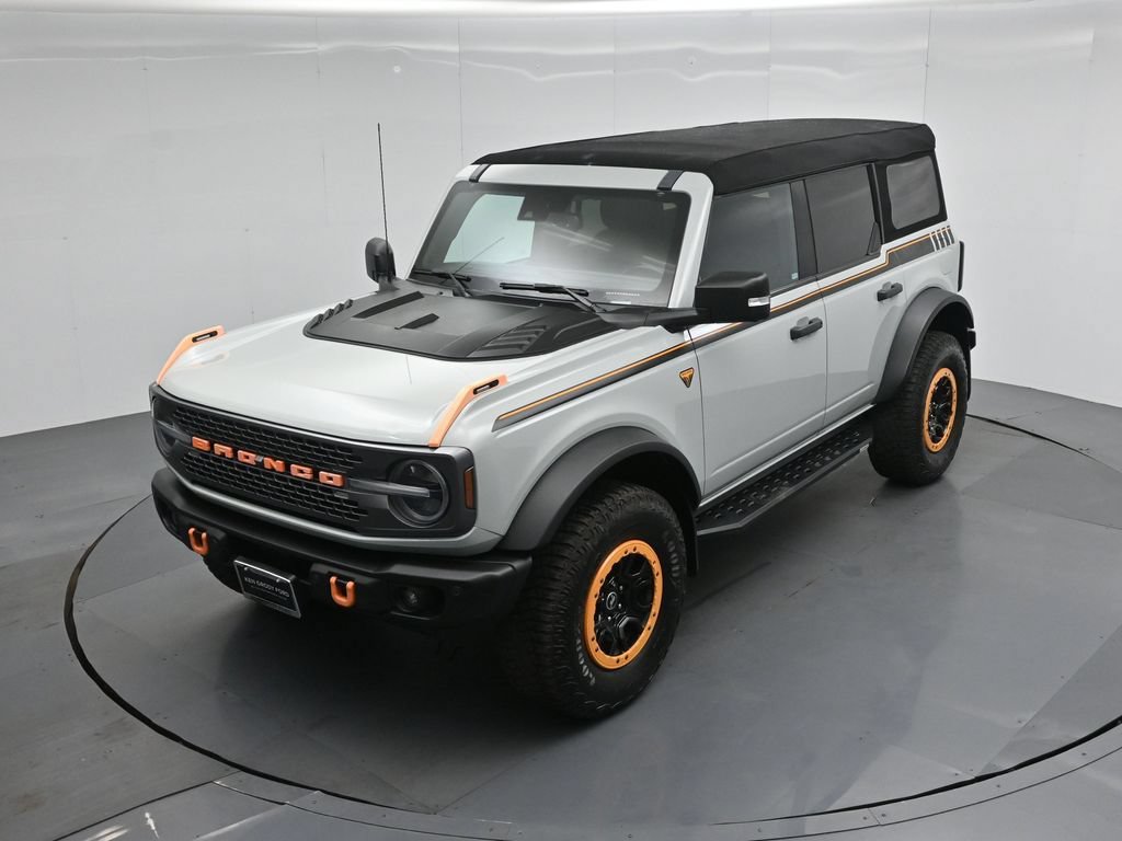 Certified 2023 Ford Bronco Badlands w/ Sasquatch Package AWD/4WD image 36