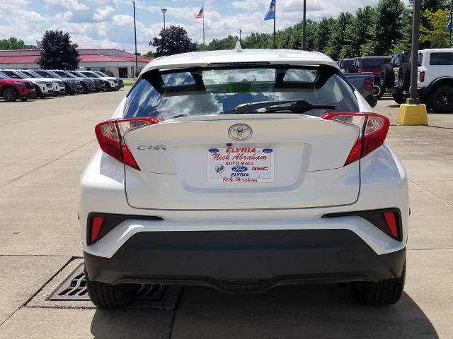 Used 2019 Toyota C-HR XLE FWD image 3