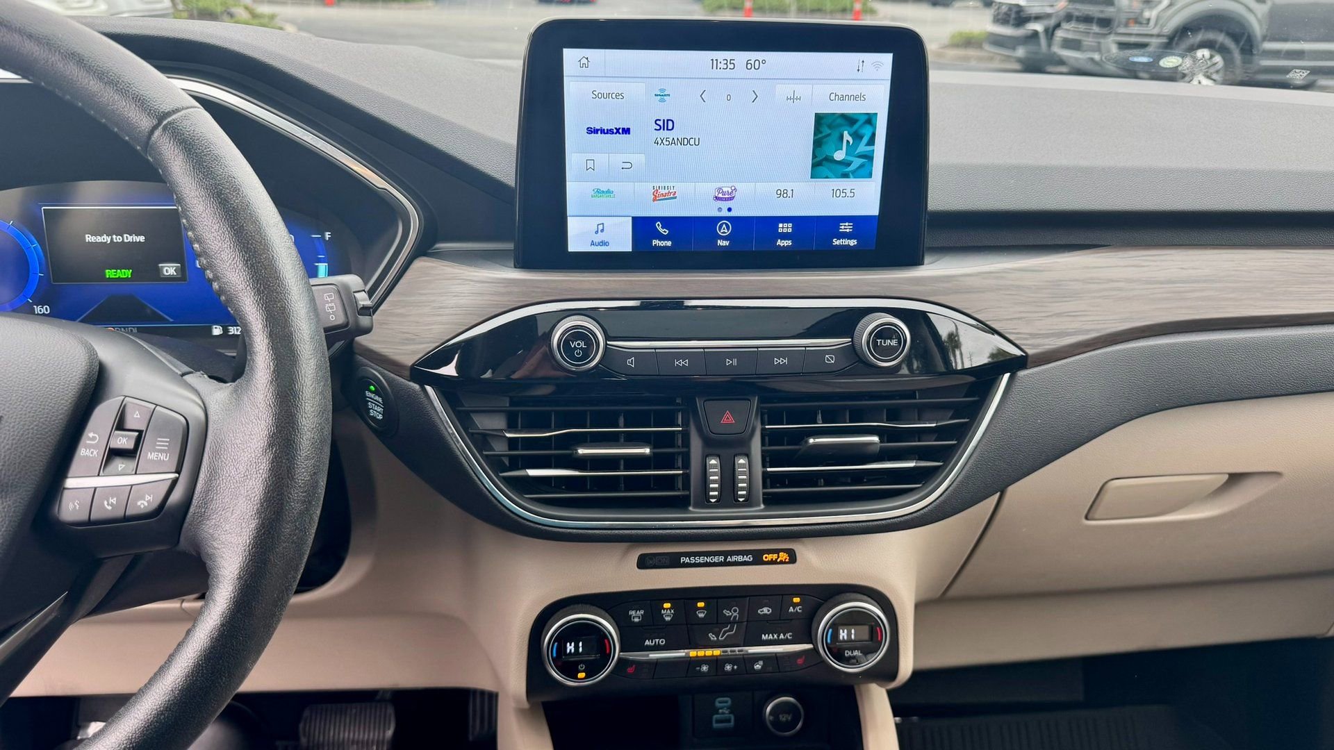 Certified 2020 Ford Escape Titanium image 28