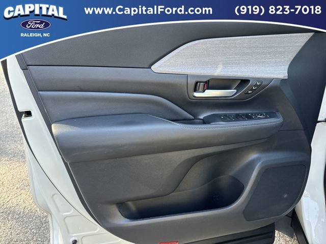 Used 2024 Toyota Grand Highlander Platinum image 19
