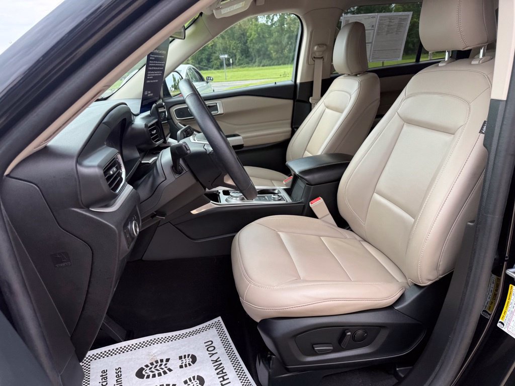 Certified 2023 Ford Explorer XLT w/ Equipment Group 202A AWD/4WD image 25