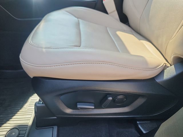 Certified 2022 Ford Explorer Limited w/ Limited Technology Package image 23