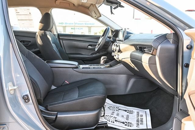 Used 2024 Nissan Sentra SV w/ Trunk Package FWD image 19