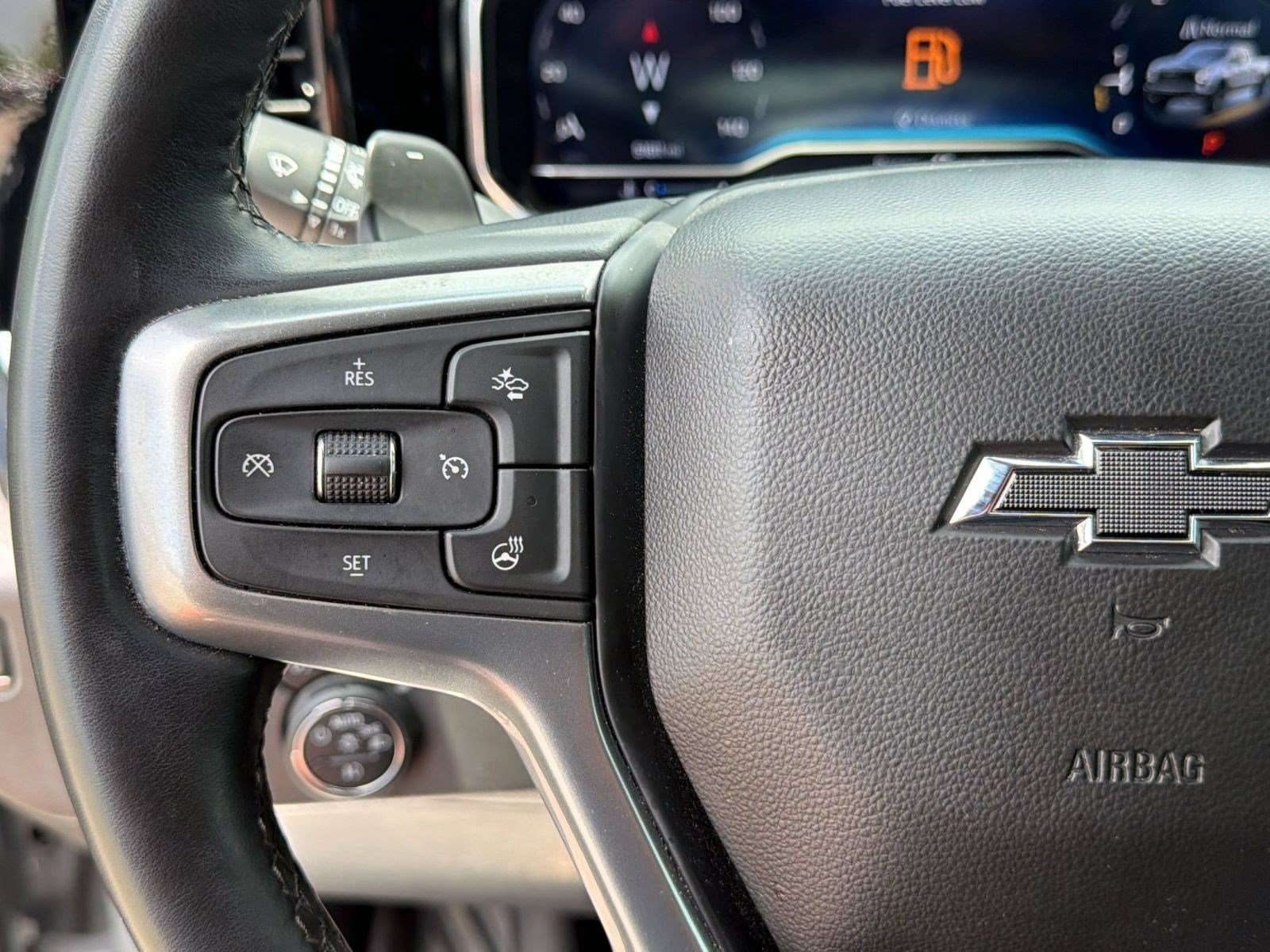 Used 2024 Chevrolet Silverado 1500 LT Trail Boss w/ Convenience Package II AWD/4WD image 16