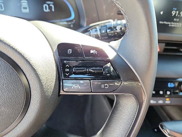 Used 2025 Hyundai Elantra Sport FWD image 21