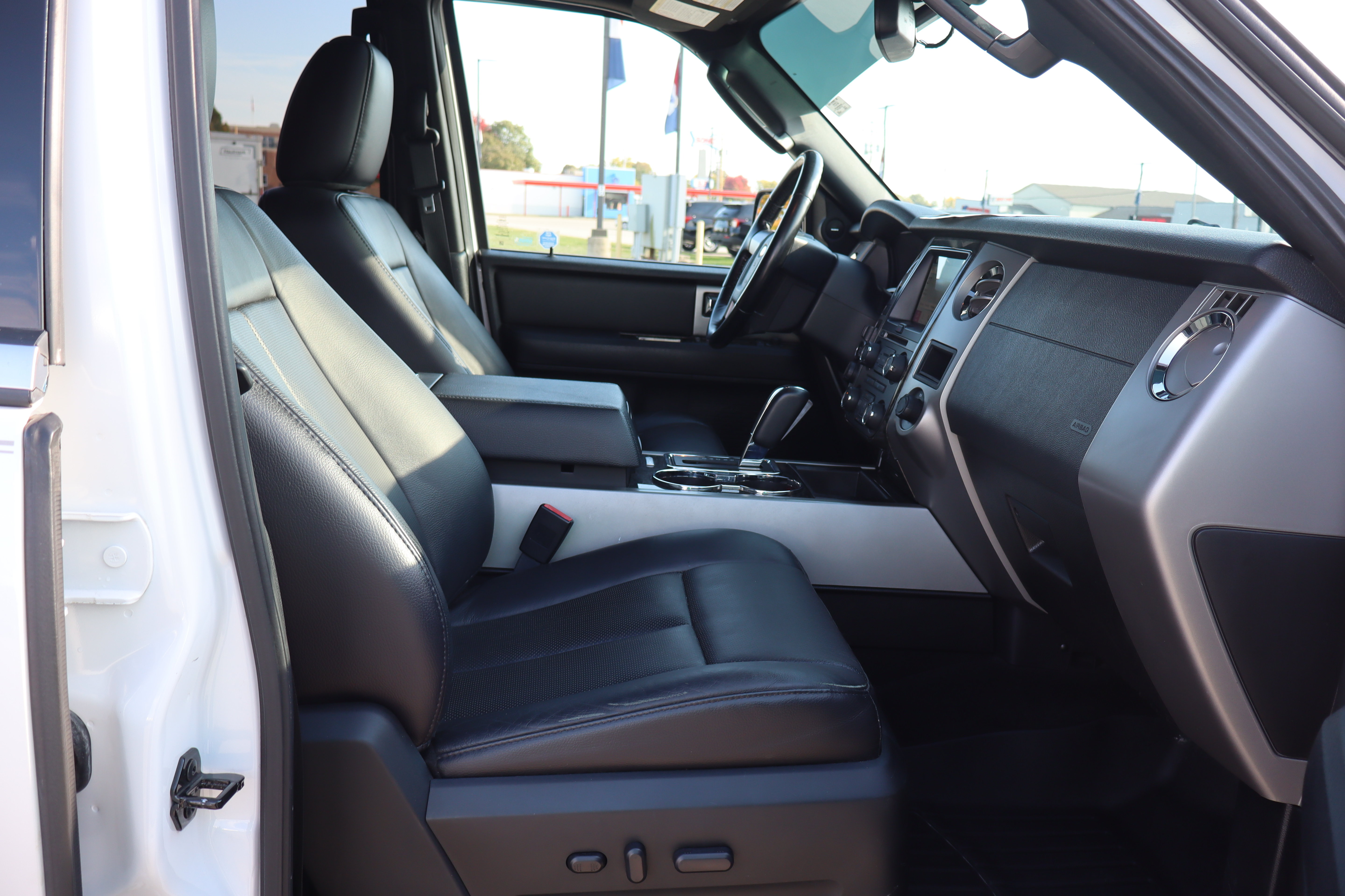 Certified 2017 Ford Expedition Limited w/ Equipment Group 301A AWD/4WD image 14