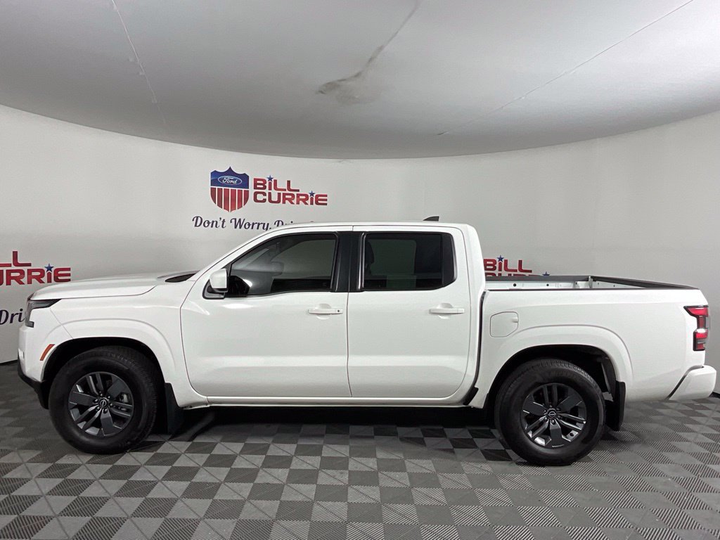 Used 2025 Nissan Frontier SV RWD image 6
