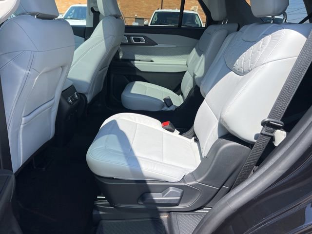 Certified 2025 Ford Explorer Platinum w/ LUX Leather Package AWD/4WD image 25