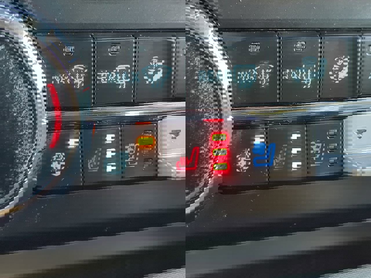 Certified 2025 Ford F450 Platinum w/ FX4 Off-Road Package image 22