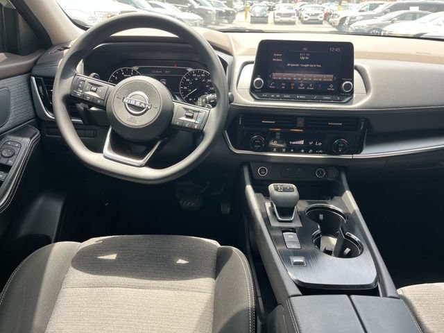 Used 2022 Nissan Rogue SV FWD image 16