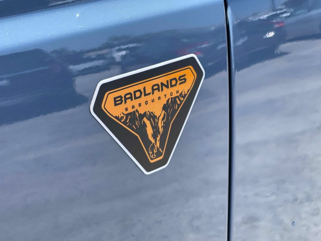 Certified 2025 Ford Bronco Badlands AWD/4WD image 9