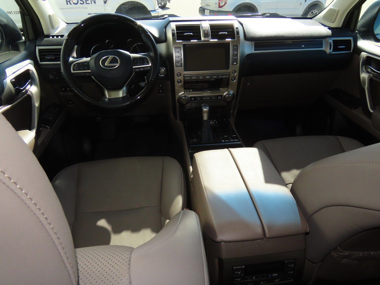 Used 2020 Lexus GX 460 Premium w/ Premium Package image 21