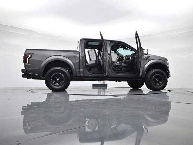 Certified 2018 Ford F150 Raptor w/ Equipment Group 802A Luxury image 47