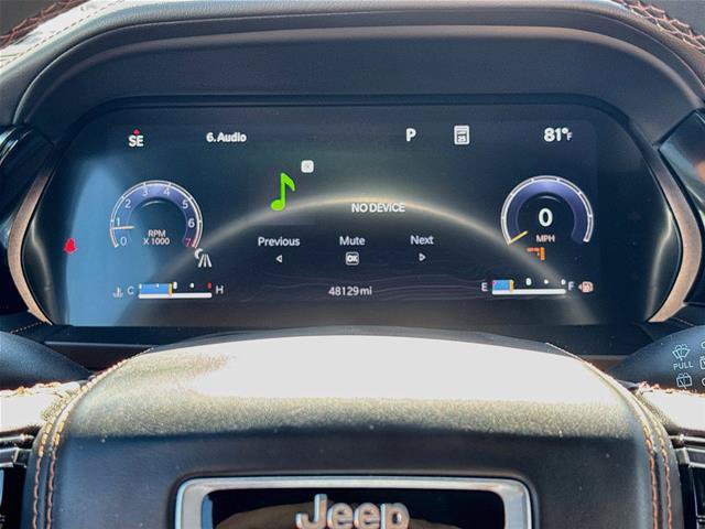 Used 2023 Jeep Grand Cherokee L Summit AWD/4WD image 13