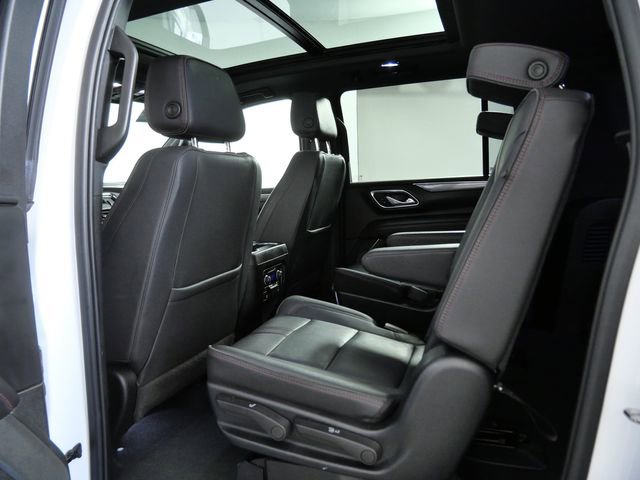 Used 2023 Chevrolet Suburban RST w/ Sport Performance Package AWD/4WD image 14