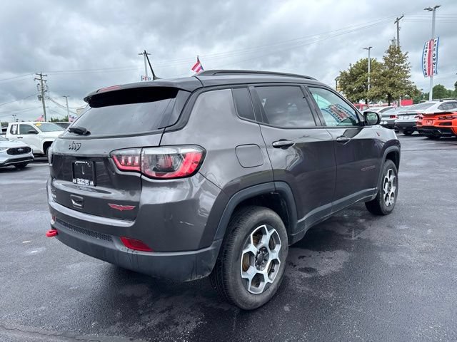Used 2022 Jeep Compass Trailhawk w/ Trailhawk Convenience Group AWD/4WD image 7