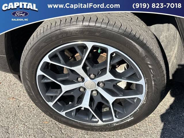 Used 2023 Jeep Grand Cherokee Summit AWD/4WD image 13