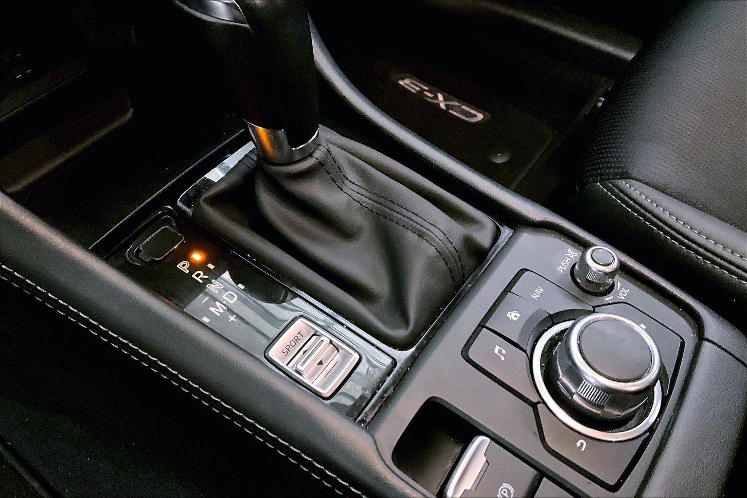 Used 2019 MAZDA CX-3 Touring image 16