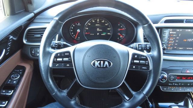 Used 2019 Kia Sorento SX image 22