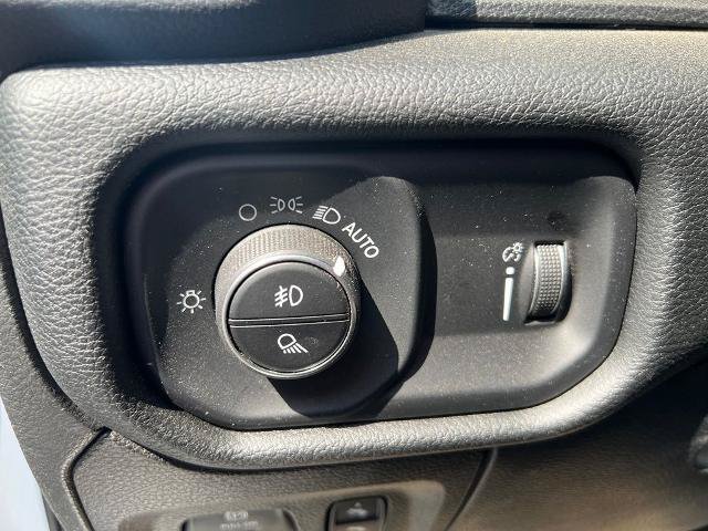 Used 2020 RAM 1500 Big Horn AWD/4WD image 15