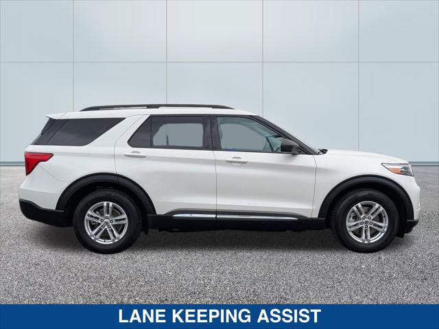 Certified 2022 Ford Explorer XLT RWD image 6