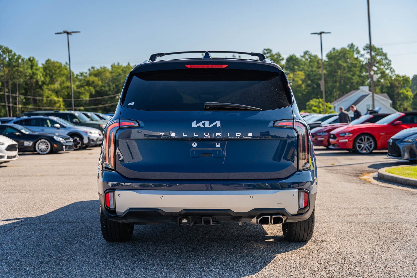 Used 2024 Kia Telluride SX w/ Towing Package image 4