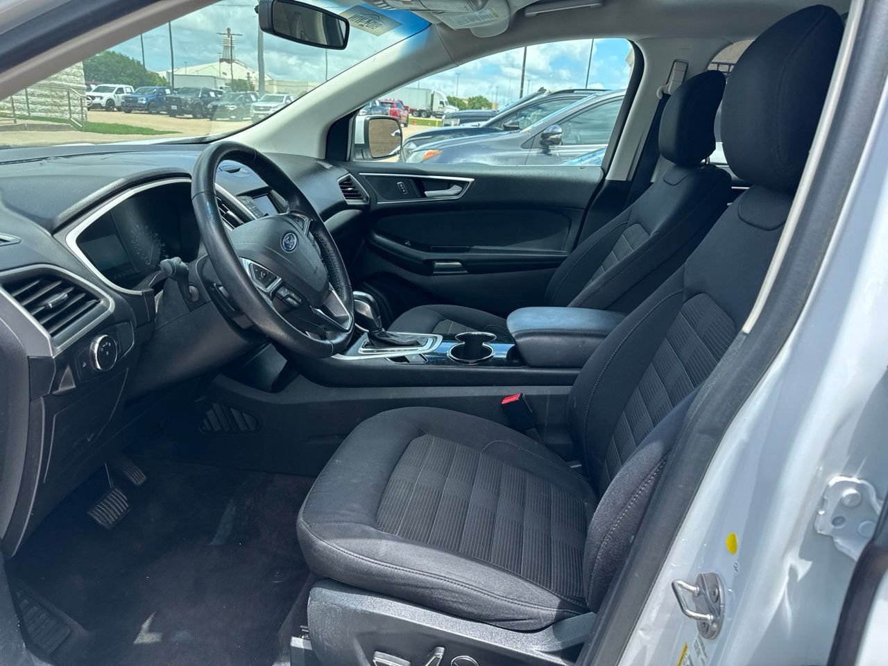 Certified 2018 Ford Edge SEL FWD image 7