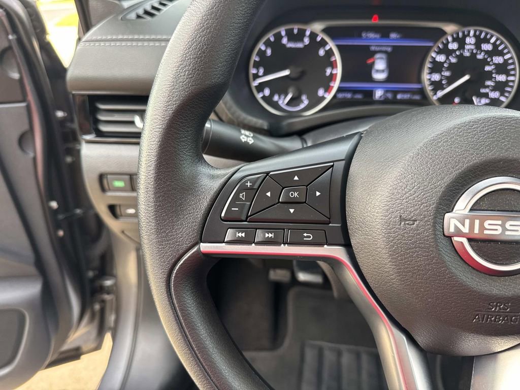 Used 2024 Nissan Sentra SV image 25