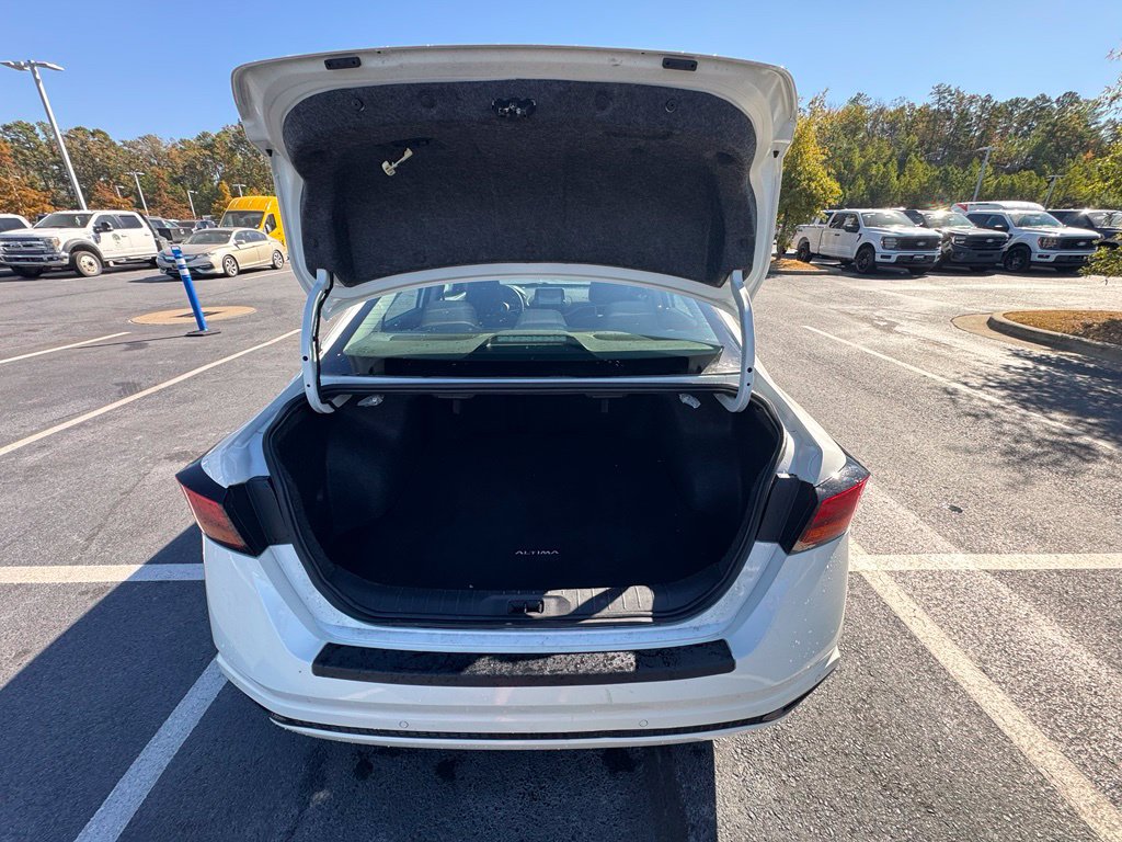 Used 2023 Nissan Altima 2.5 SV FWD image 25