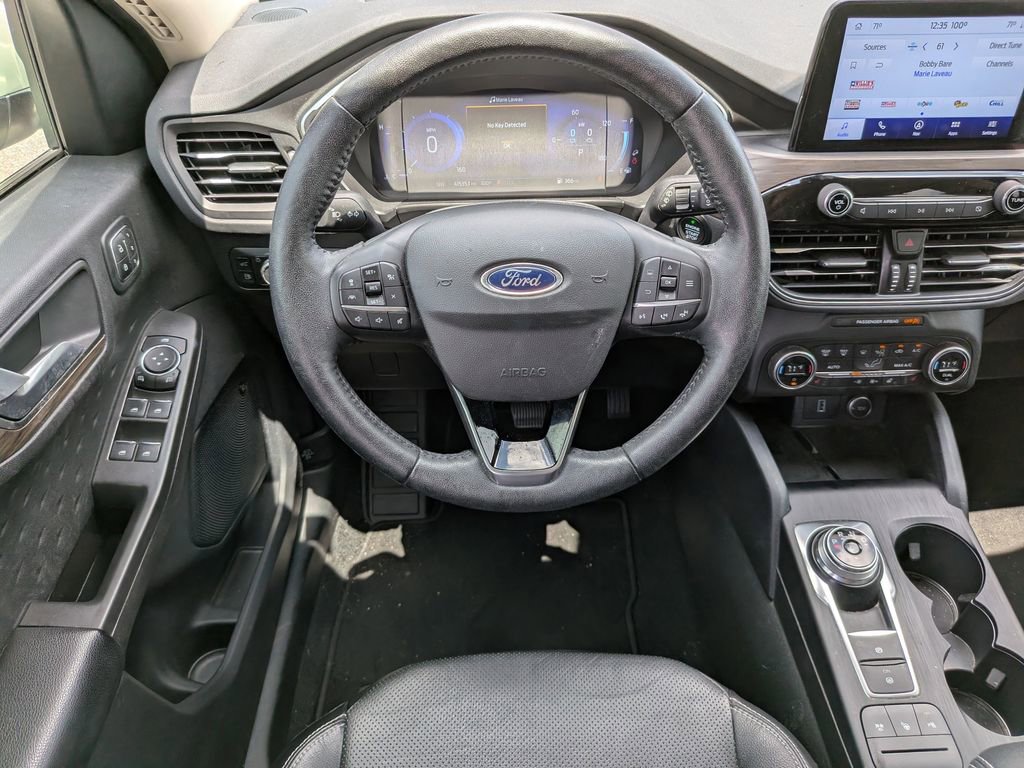 Certified 2020 Ford Escape Titanium w/ Titanium Premium Package 2.0 FWD image 16
