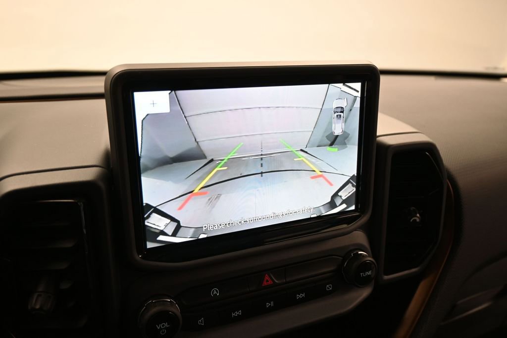 Certified 2022 Ford Bronco Sport Outer Banks w/ Tech Package AWD/4WD image 17