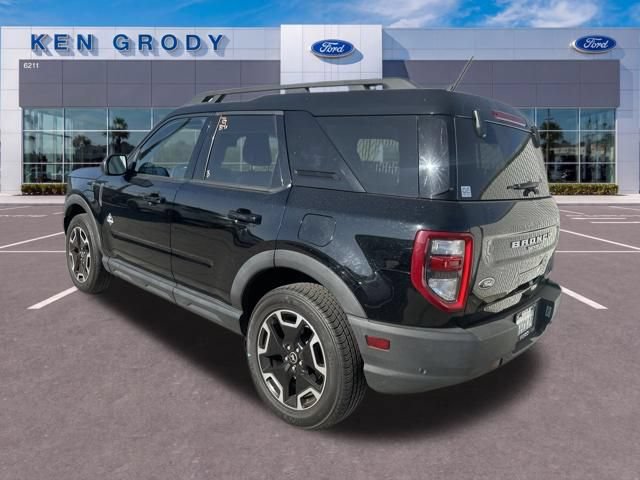 Certified 2023 Ford Bronco Sport Outer Banks AWD/4WD image 6