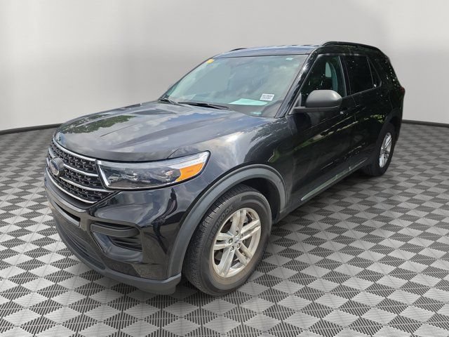 Certified 2023 Ford Explorer XLT RWD image 2
