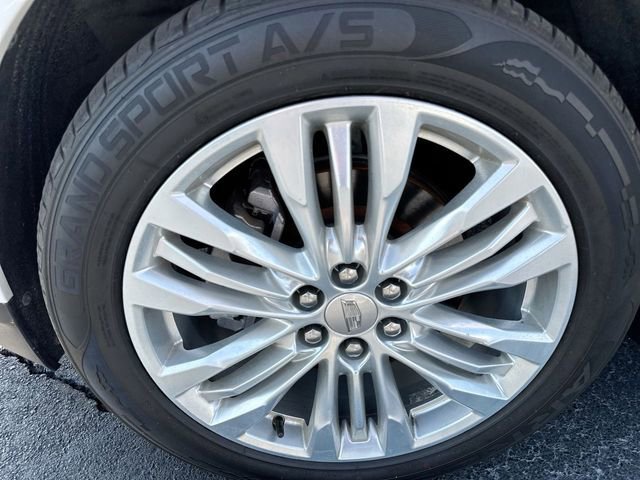 Used 2018 Cadillac XT5 Premium Luxury image 11