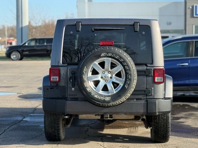 Used 2018 Jeep Wrangler Unlimited Sahara w/ Connectivity Group image 36