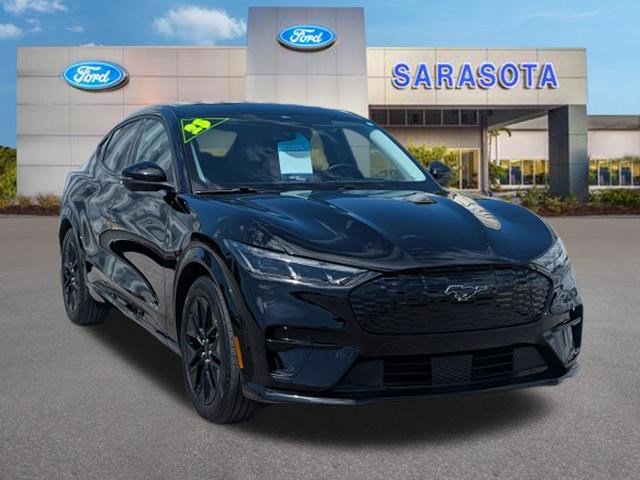 Certified 2025 Ford Mustang Mach-E Premium w/ Sport Appearance Package AWD/4WD image 1